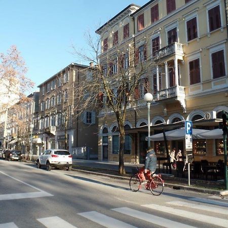 Apartamento Residenza Vittorio Emanuele Gorizia Exterior foto